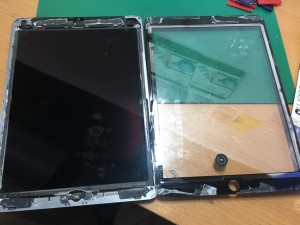iPadAirガラス交換-1